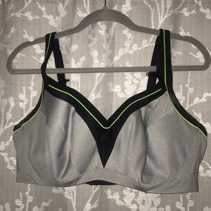 Torrid sports bra 44dd